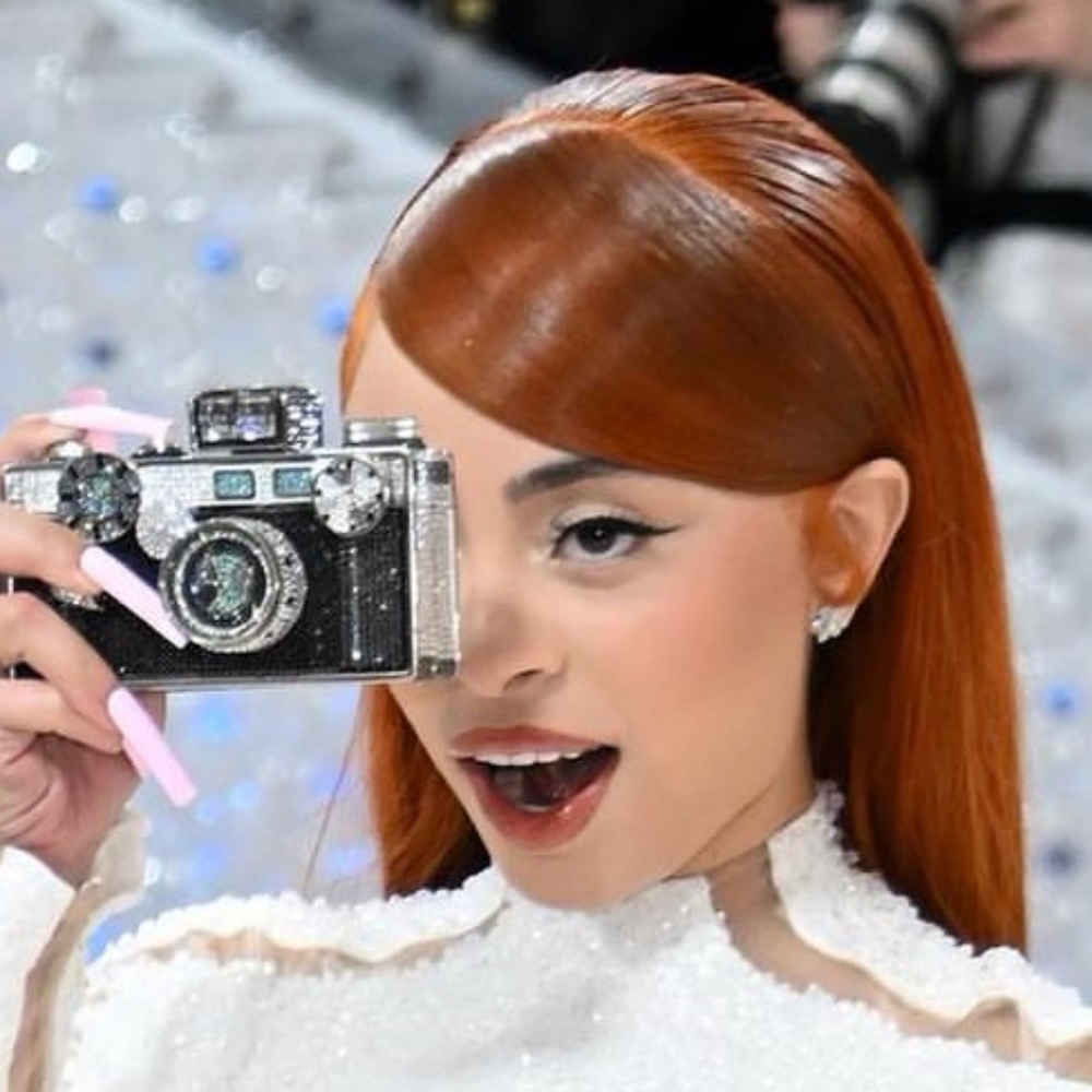 Meet your Posher, Genny